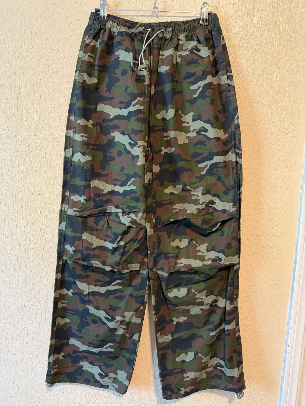 Don’t Call Me Jennyfer Camo Pants Drawstring Waist Size Small Pull on